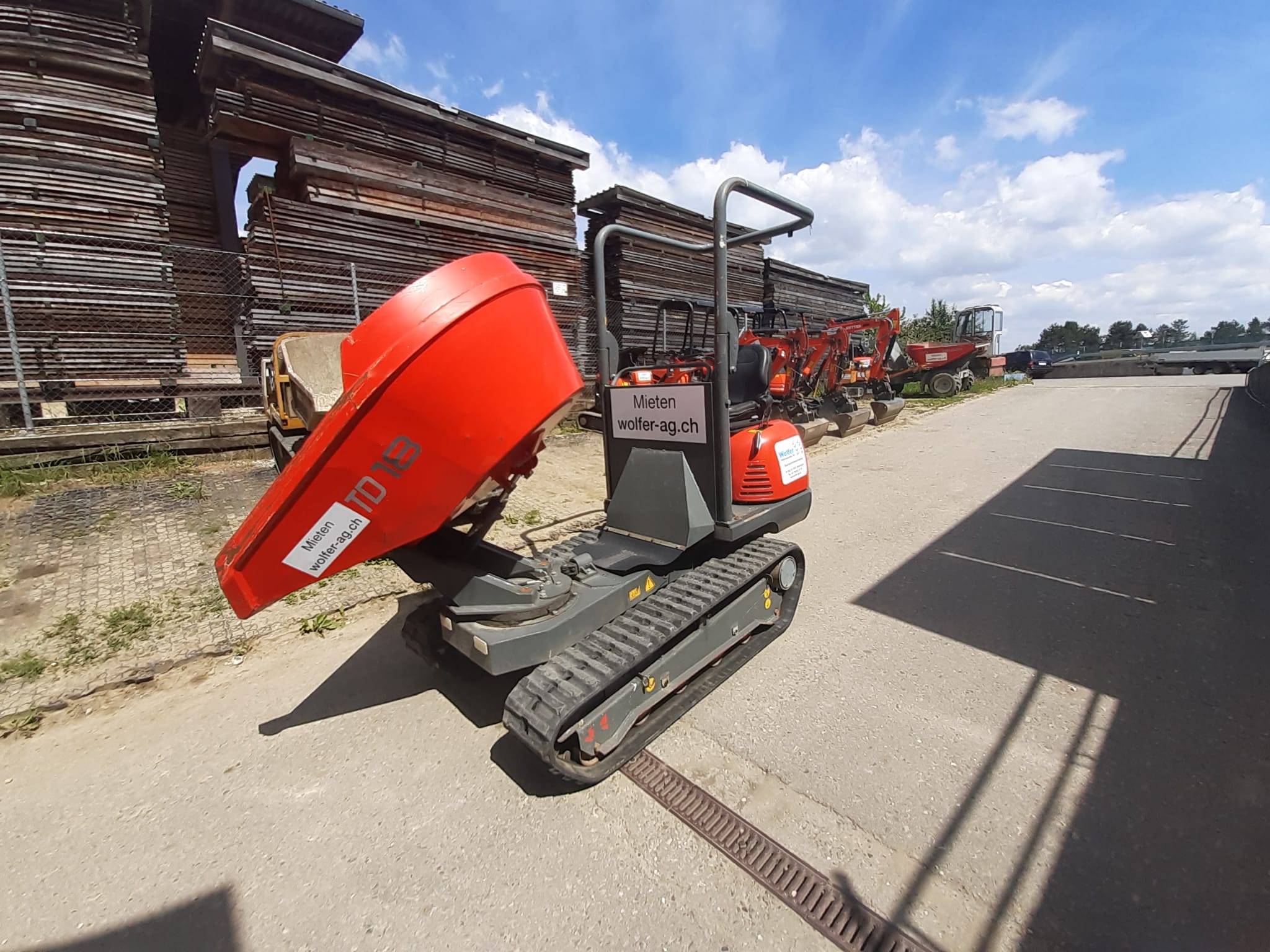 Raupenkipper Neuson TD 18
